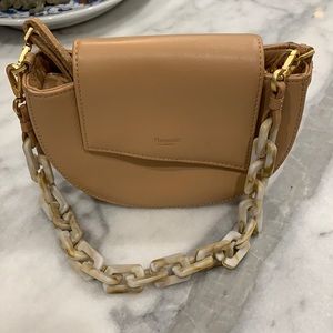 Hammer Crossbody